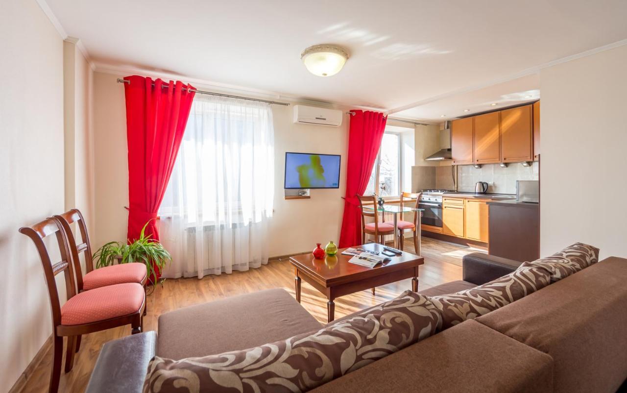 Apartments Near Parus Business Centre Київ Екстер'єр фото
