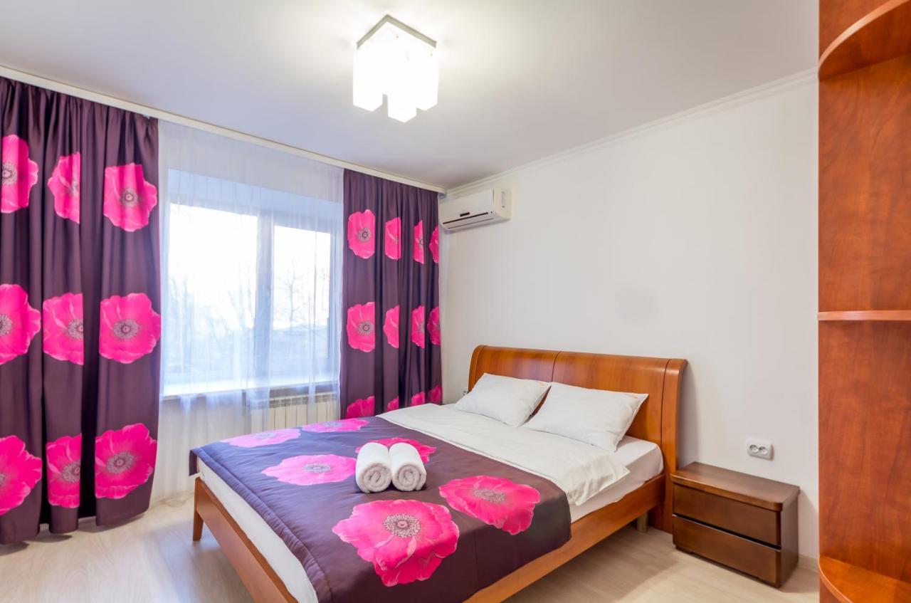 Apartments Near Parus Business Centre Київ Екстер'єр фото