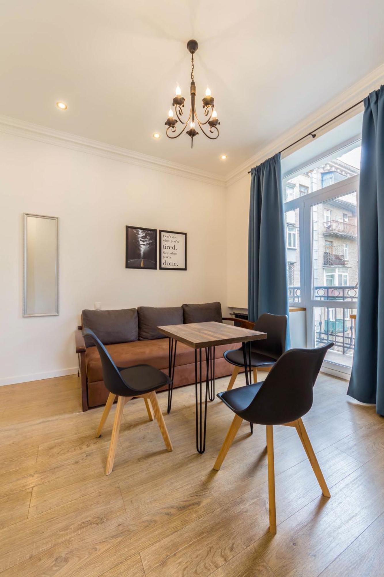 Apartments Near Parus Business Centre Київ Екстер'єр фото